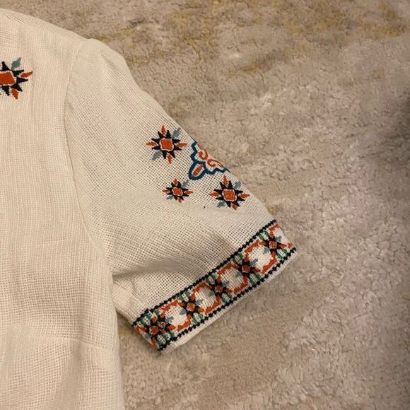 Womens forever 21 embroiled white t shirt - Picture 5 of 7